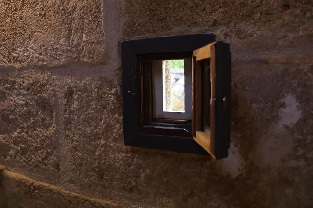 דירות קסטיון-דו-גארד Entre Uzes Et Le Pont-Du-Gard Le Logis D'Autrefois מראה חיצוני תמונה